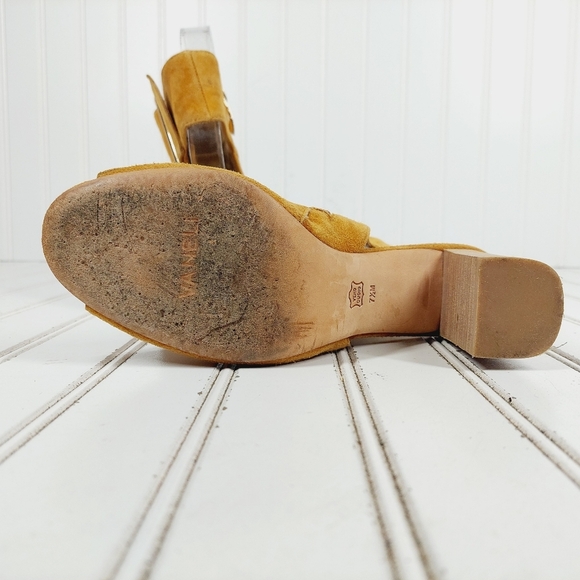 Vaneli Belle Tan Suede Block Heel Classic Open Toe Mules M157 - Picture 8 of 13